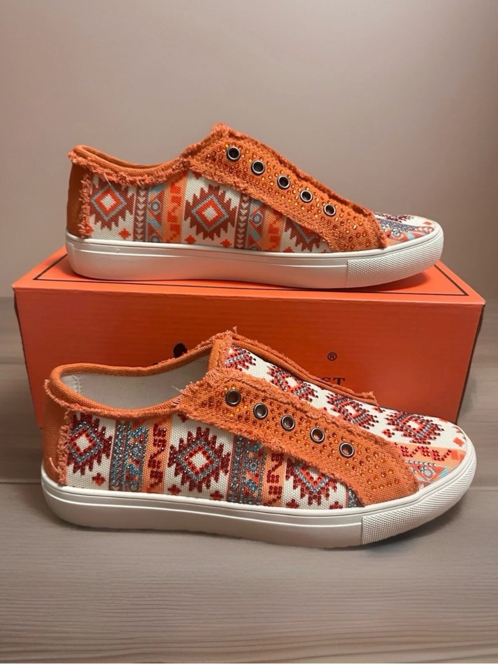 🆕 Montana West Southwestern Aztec Canvas Slip On Shoes Size 8